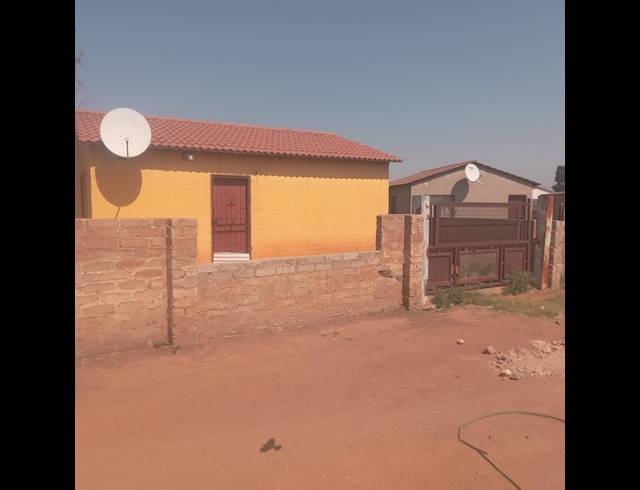 2 BEDROOM HOUSE FOR SALE IN SOSHANGUVE SOUTH